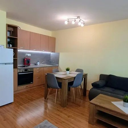 Kandahar Private Апартаменты *